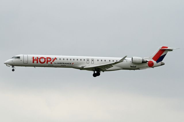 Bombardier CRJ-1000 (F-HMLI)