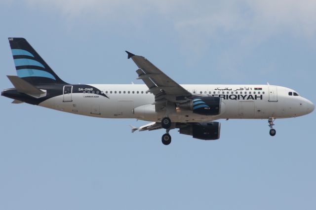 Airbus A320 (5A-ONB)