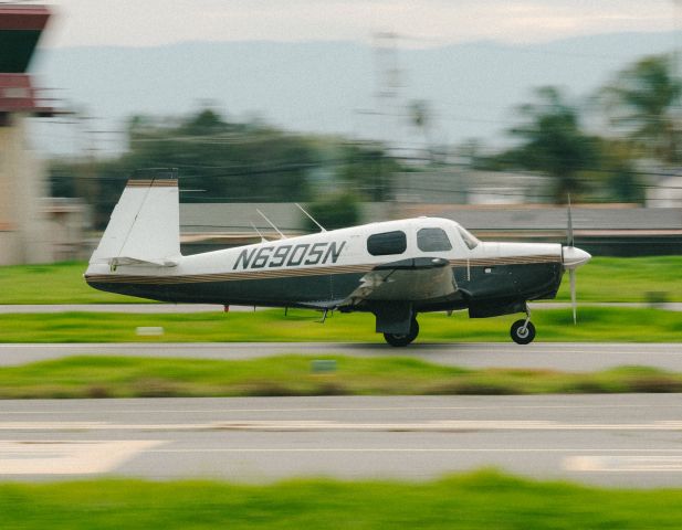 Mooney M-20 (N6905N)