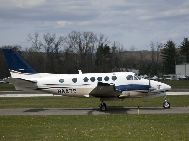 Cessna Skylane (N847D) - The aircraft is managed by CFM Corporate Flight Management  a rel=nofollow href=http://www.flycfm.comwww.flycfm.com/a