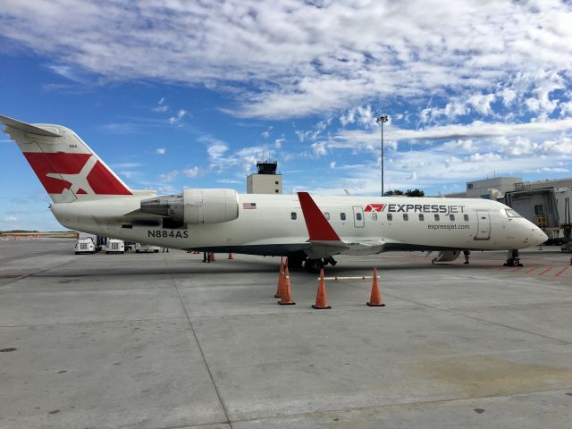 Canadair Regional Jet CRJ-200 (N884AS) - Expressjet branded plane at GSP!