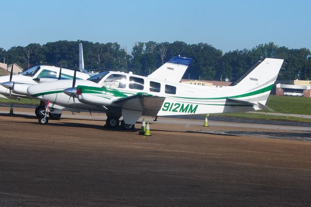 Beechcraft Baron (58) (N912MM)