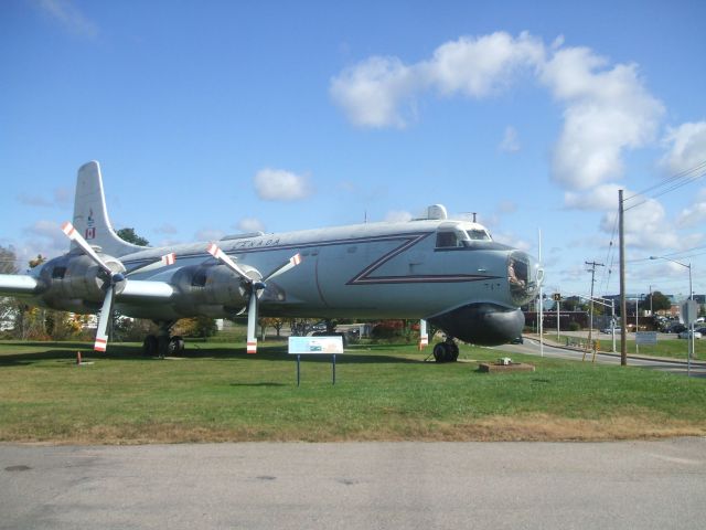 — — - Argus CP-107 on Static Display at the Air Park Greenwood   Military Aviation Museum( Nova Scotia)