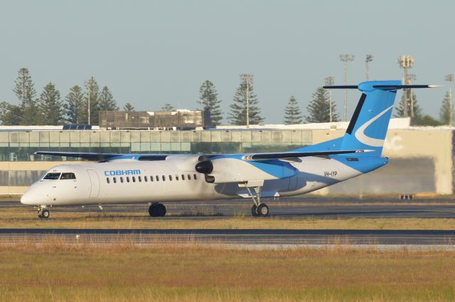 de Havilland Dash 8-400 (VH-IYP) - ADELAIDE AIRPORT, March 17, 2022