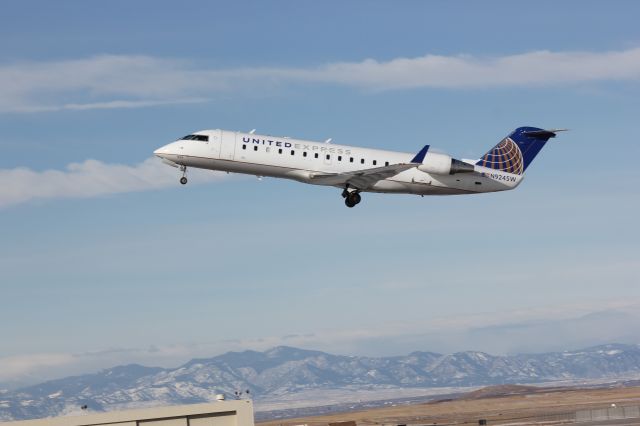 Canadair Regional Jet CRJ-200 (N924SW) - Departing 17R