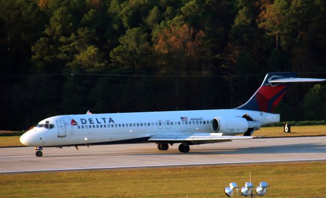 Boeing 717-200 (N966AT)