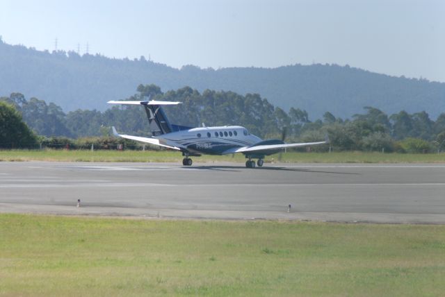 Beechcraft Super King Air 200 (PH-SLE) - Ready For TakeOff On 06-06-2021