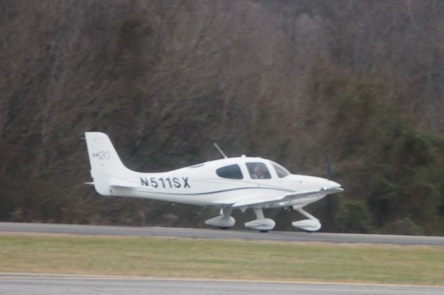 Cirrus SR-20 (N511SX)