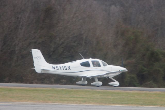 Cirrus SR-20 (N511SX)