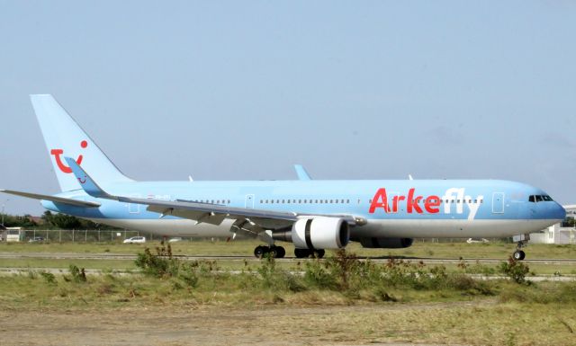 Boeing 737-800 (PH-OYI)