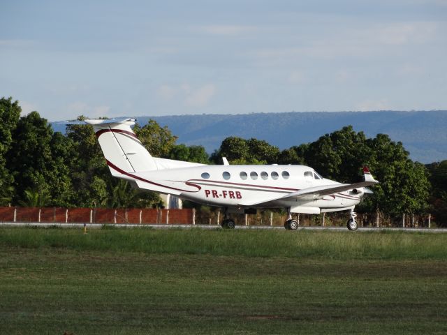 Beechcraft Super King Air 200 (PR-FRB) - Beechcraft/Raytheon Aircraft B200 King Air