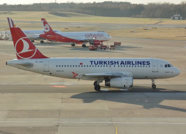 Airbus A319 (TC-JLR)