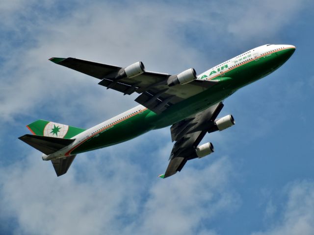 Boeing 747-400 (B-16403)