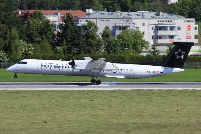 de Havilland Dash 8-400 (OE-LGQ)