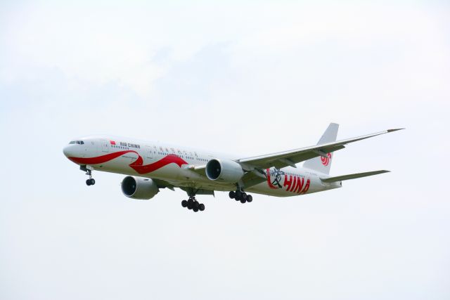 BOEING 777-300ER (B-2006)