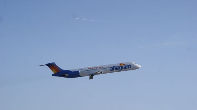 McDonnell Douglas MD-88 (N883GA)