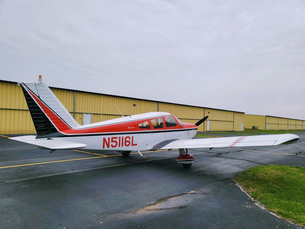 Piper Cherokee (N5116L)