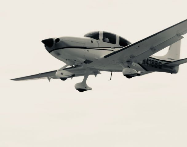 Cirrus Vision SF50 (N418BG)