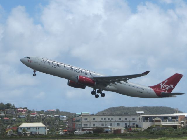 Airbus A330-300 (G-VWAG)