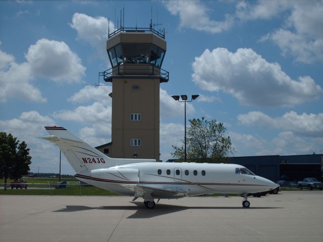 Hawker 800 (N24JG)