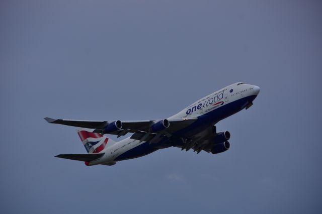 Boeing 747-400 (G-CIVL)