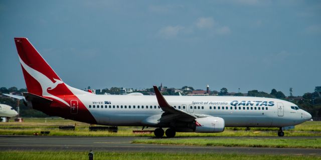 Boeing 737-700 (VH-VXI)