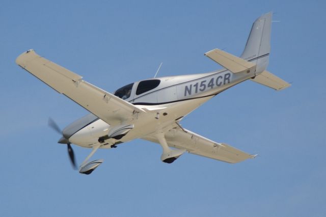 Cirrus SR-22 (N154CR) - AIRSPACE RESOURCES LLC on final at KJQF - 7/30/18