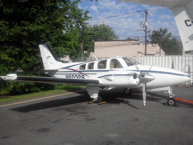 Beechcraft Baron (58) (N60306)