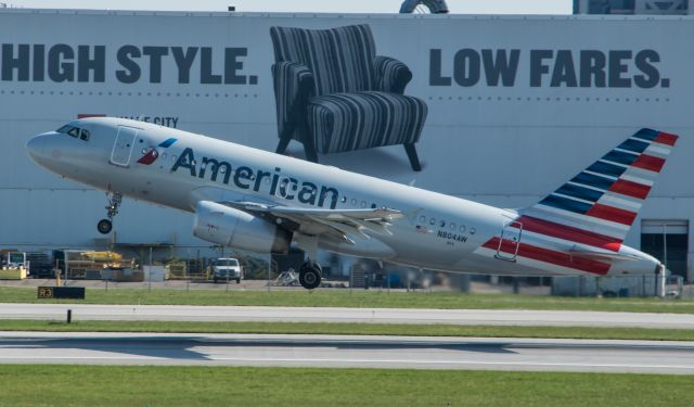 Airbus A319 (N804AW)