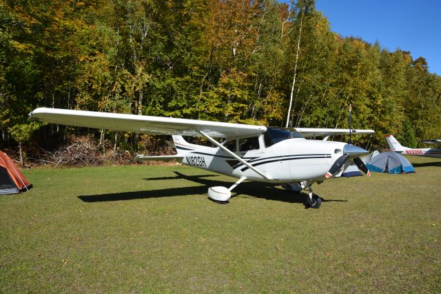 Cessna Skylane (N182GH) - Trip to North Fox Island - 6Y3