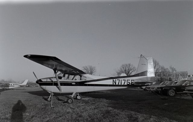 Cessna Skyhawk (N7175E) - 1977