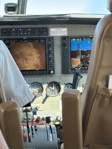 Cessna Caravan (N192GC) - Altitude 8.000 ft, climbing 