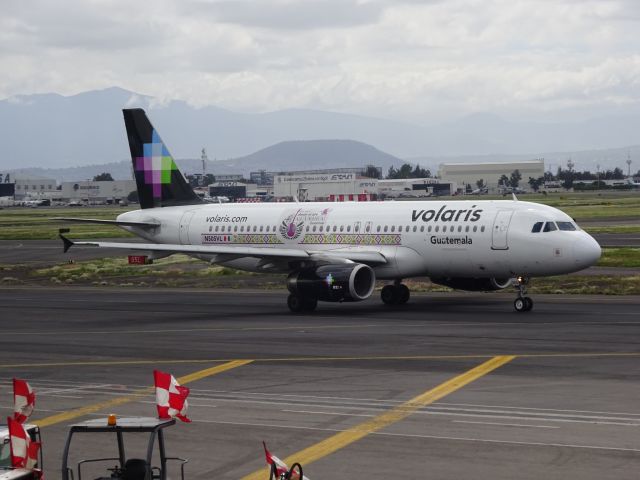 Airbus A320 (N505VL)