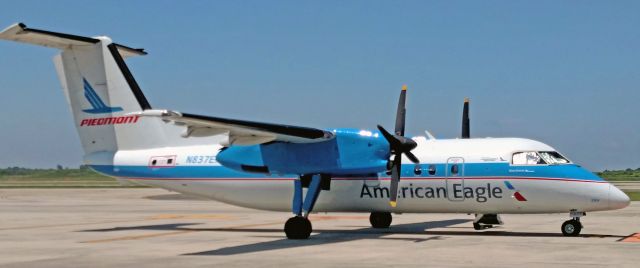 de Havilland Dash 8-100 (N837EX) - Finally got a shot of the Piedmont dash 8.br /br /7/5/17