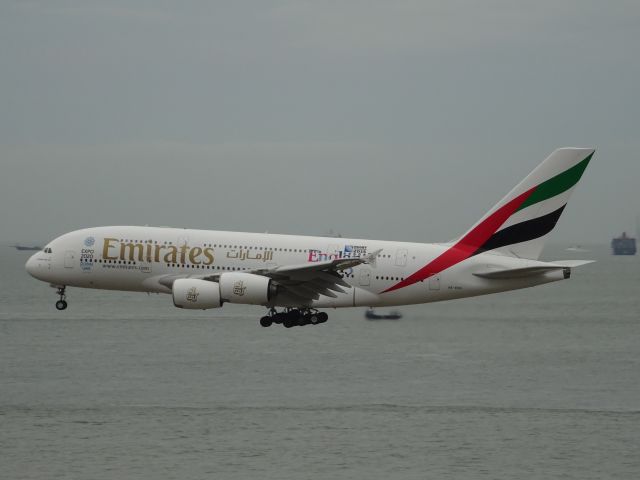 Airbus A380-800 (A6-EDV)