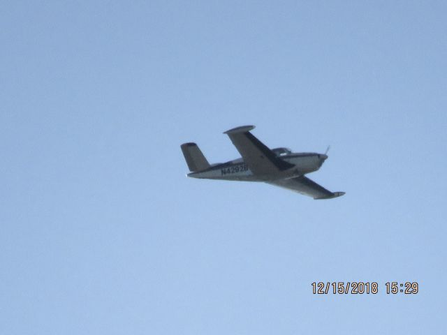 Beechcraft 35 Bonanza (N4292B)