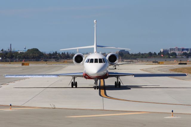 Dassault Falcon 2000 (N974HR)