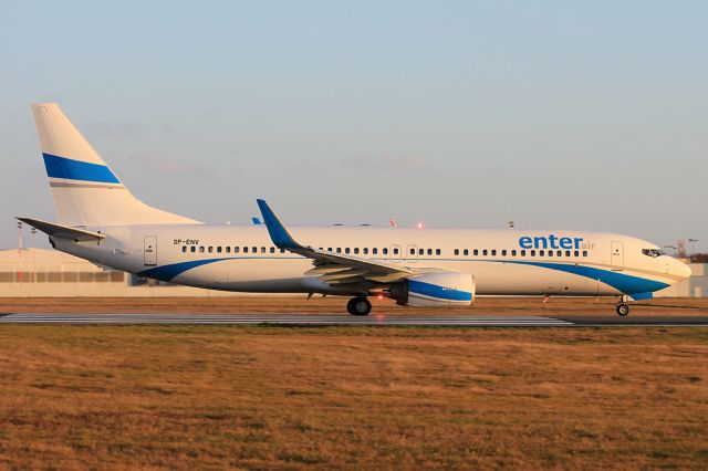 Boeing 737-800 (SP-ENV)