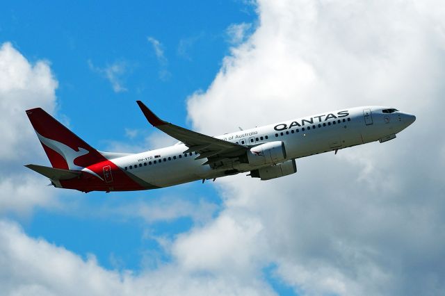 Boeing 737-800 (VH-VYD) - Boeing 737-838 cn33992_1706. Qantas VH-VYD name Eundunda YPPH 10 September 2022