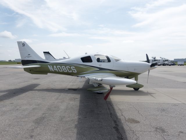 Cessna TTx (N408CS) - Fast aircraft. 15 AUG 2017.