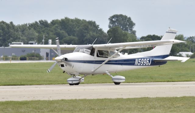 Cessna Skylane (N5996J) - Airventure 2017