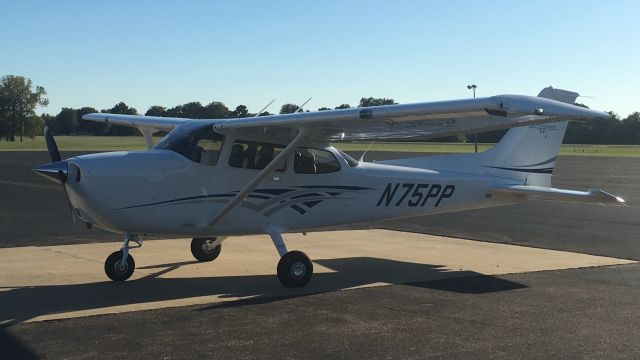 Cessna Skyhawk (N75PP)