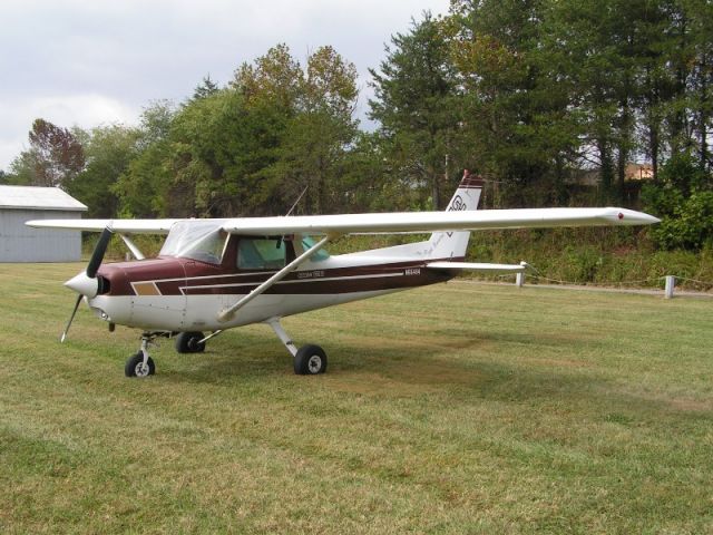 Cessna 152 (N65464)