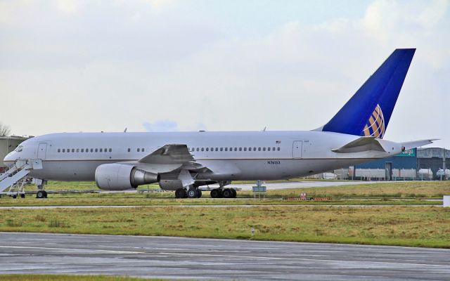 BOEING 767-200 (N76153) - united 767-200 n76153 at shannon 31/12/13.