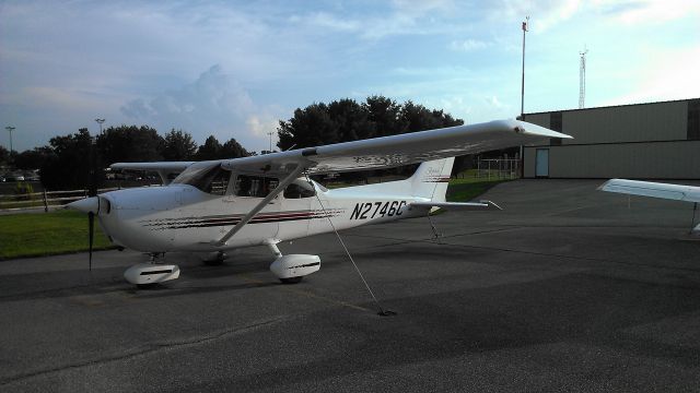 Cessna Skyhawk (N2746C)