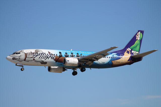 BOEING 737-400 (N705AS) - Alaska Airlines "Were all pulling together" livery landing in San Jose, CA