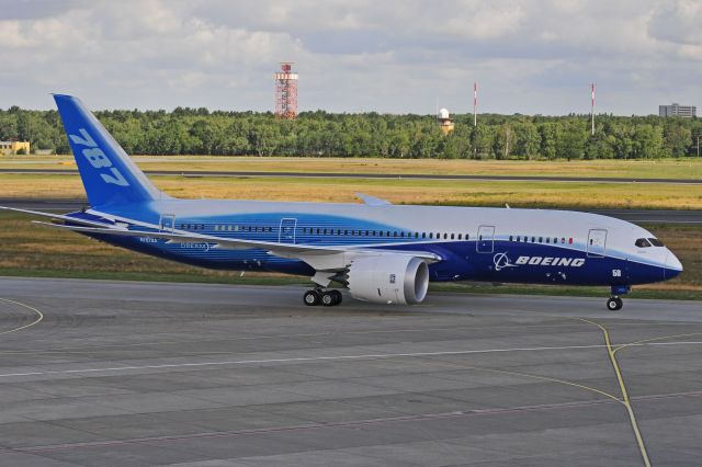 N787BA — - The First landing from the Boeing 787 in Germany.  This first landing was in the main Town, Berlin-Tegel.