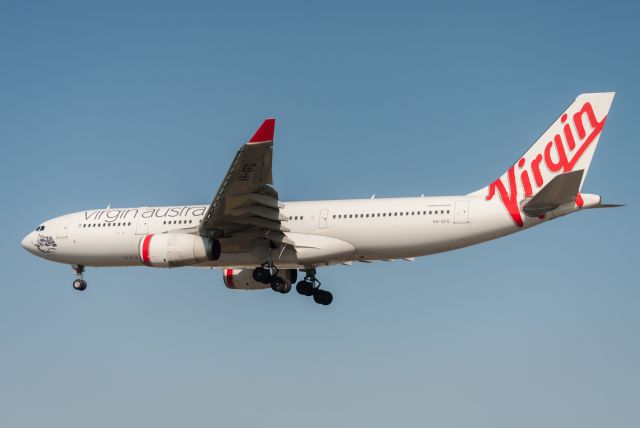 Airbus A330-200 (VH-XFG)