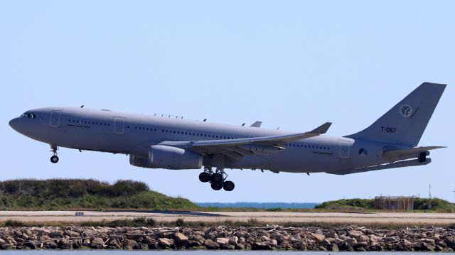 Airbus A330-200 (T057) - landing 04L  to Nice Airport - Fr - LFMN  - 03/07/2024