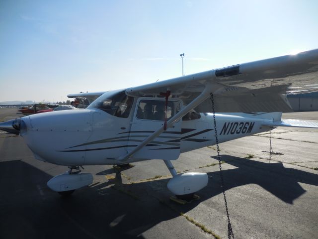 Cessna Skyhawk (N1036M)